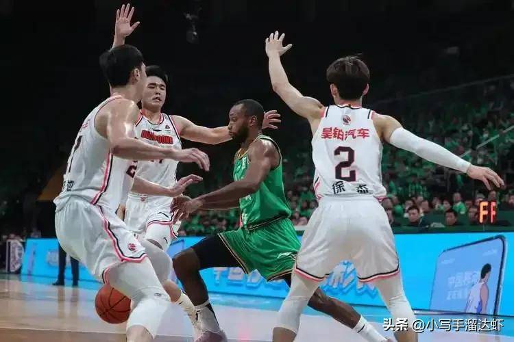 星光璀璨的比赛，强队大比分领先对手的简单介绍